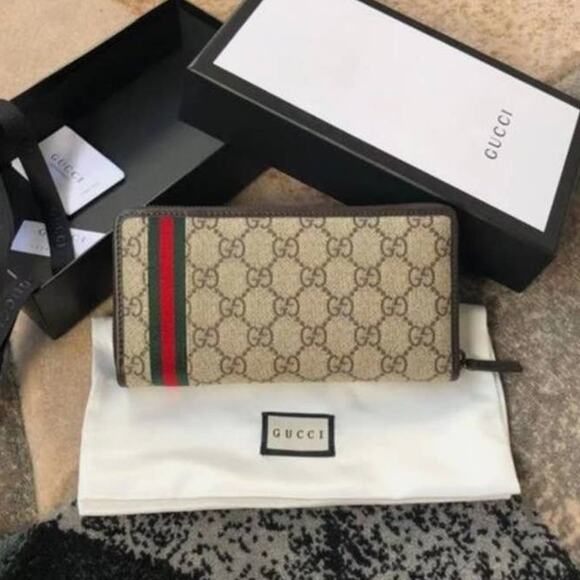 Nwt Women and men Wallet - Picture 1 of 8